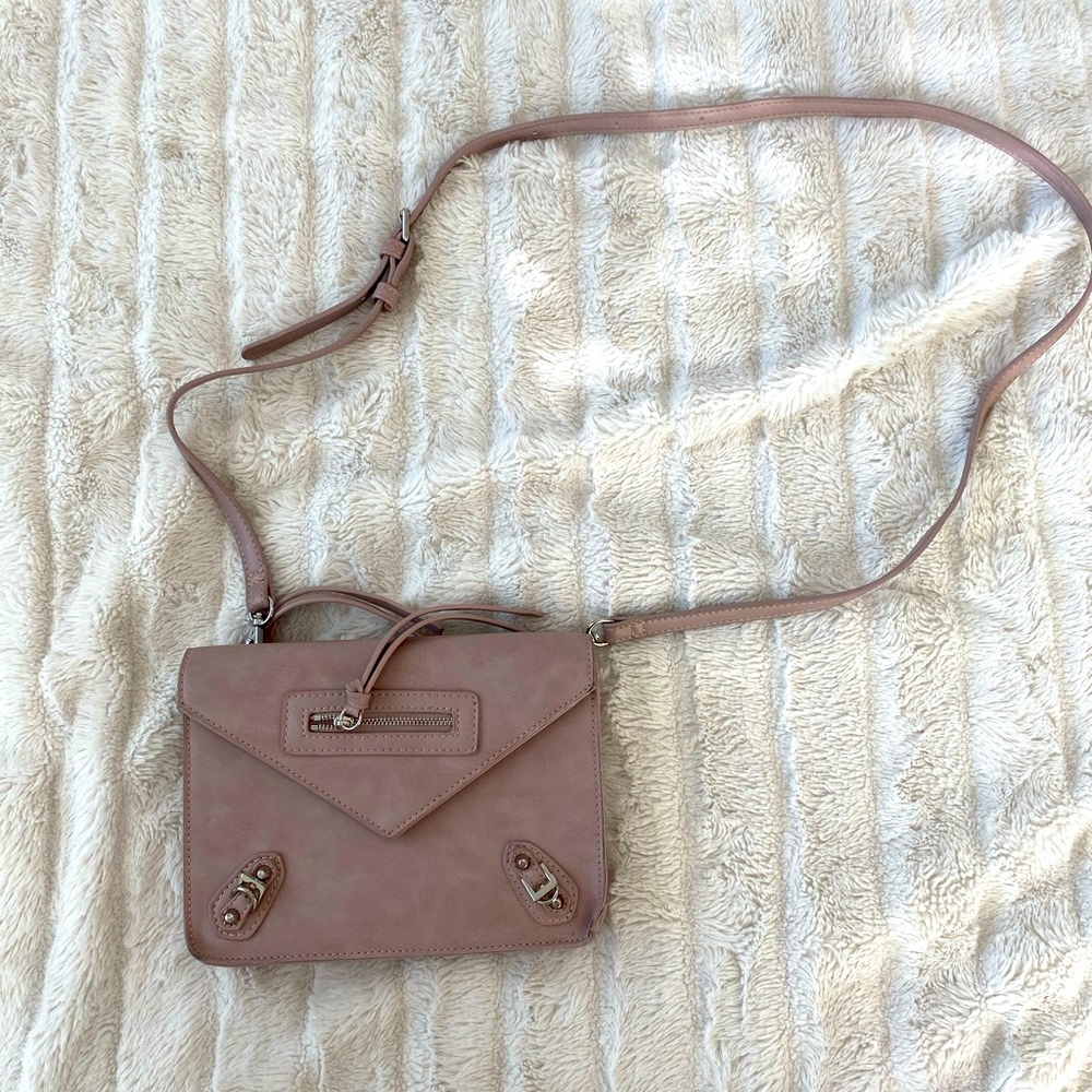 Light purple/pink crossbody bag